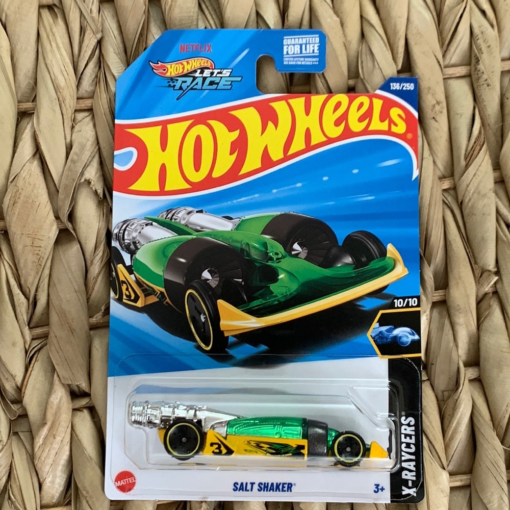 Salt Shaker Hot Wheels Toy Car HotWheels XRacers Racing Vehicle Mattel 2025 🆕